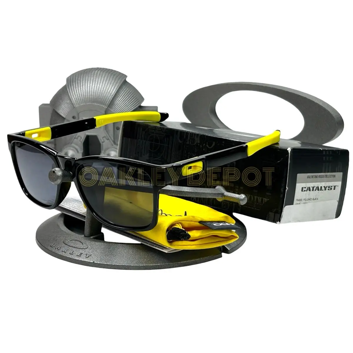 Oakley Catalyst 009272 Valentino Rossi Polished Black/grey Sunglasses 63
