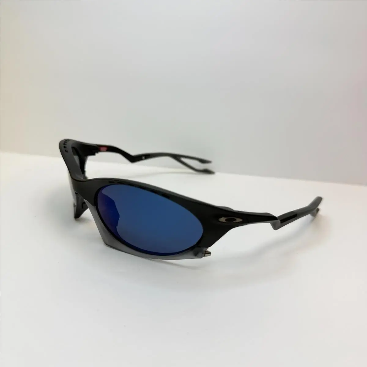 Oakley 0OO9437 Plantaris W/prizm Deep Water Polarize Lens