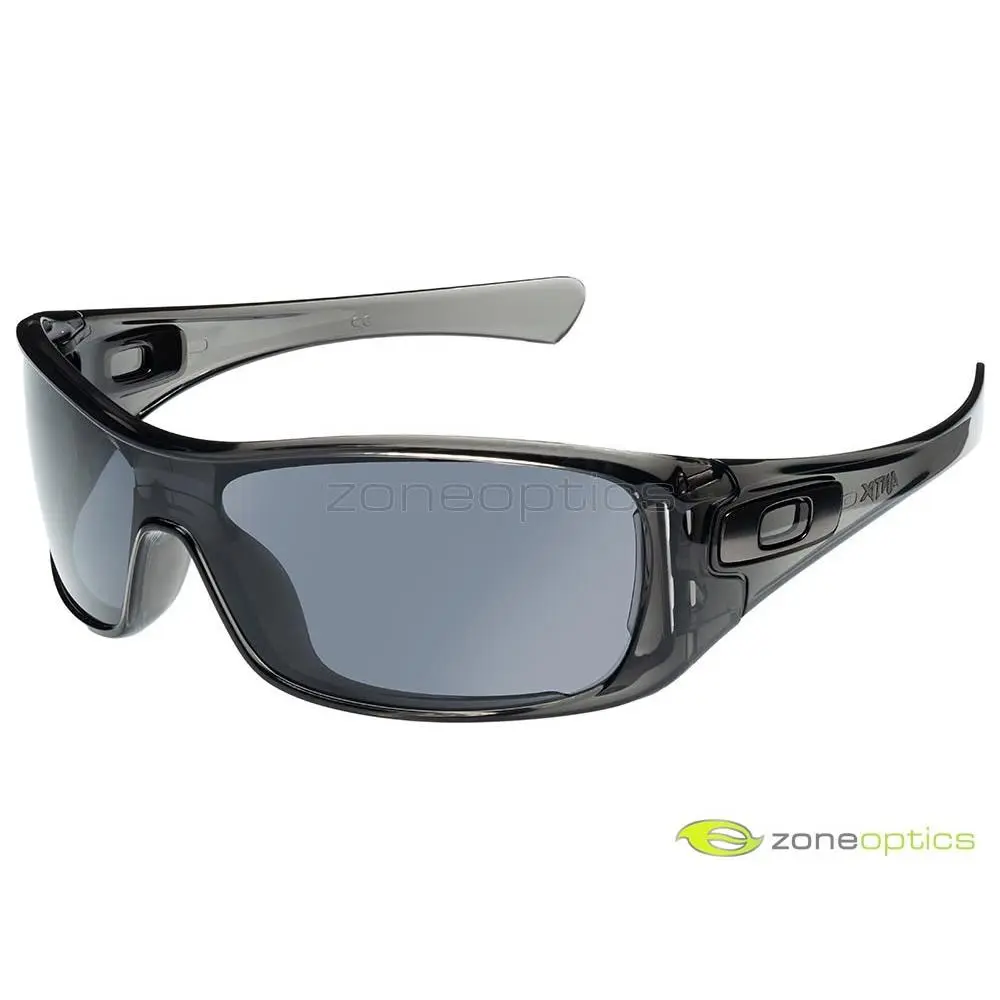 Oakley Antix Sunglasses OO9077-05 Grey Smoke/grey