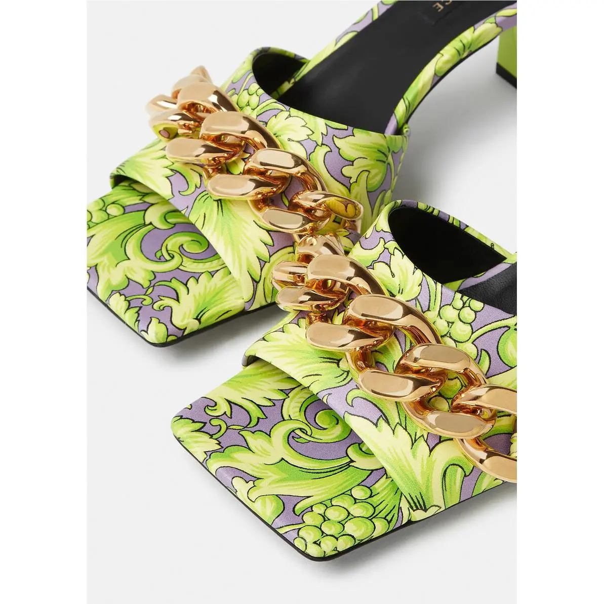 Versace shoes - Multicolor (UPC: 697691357812) 0