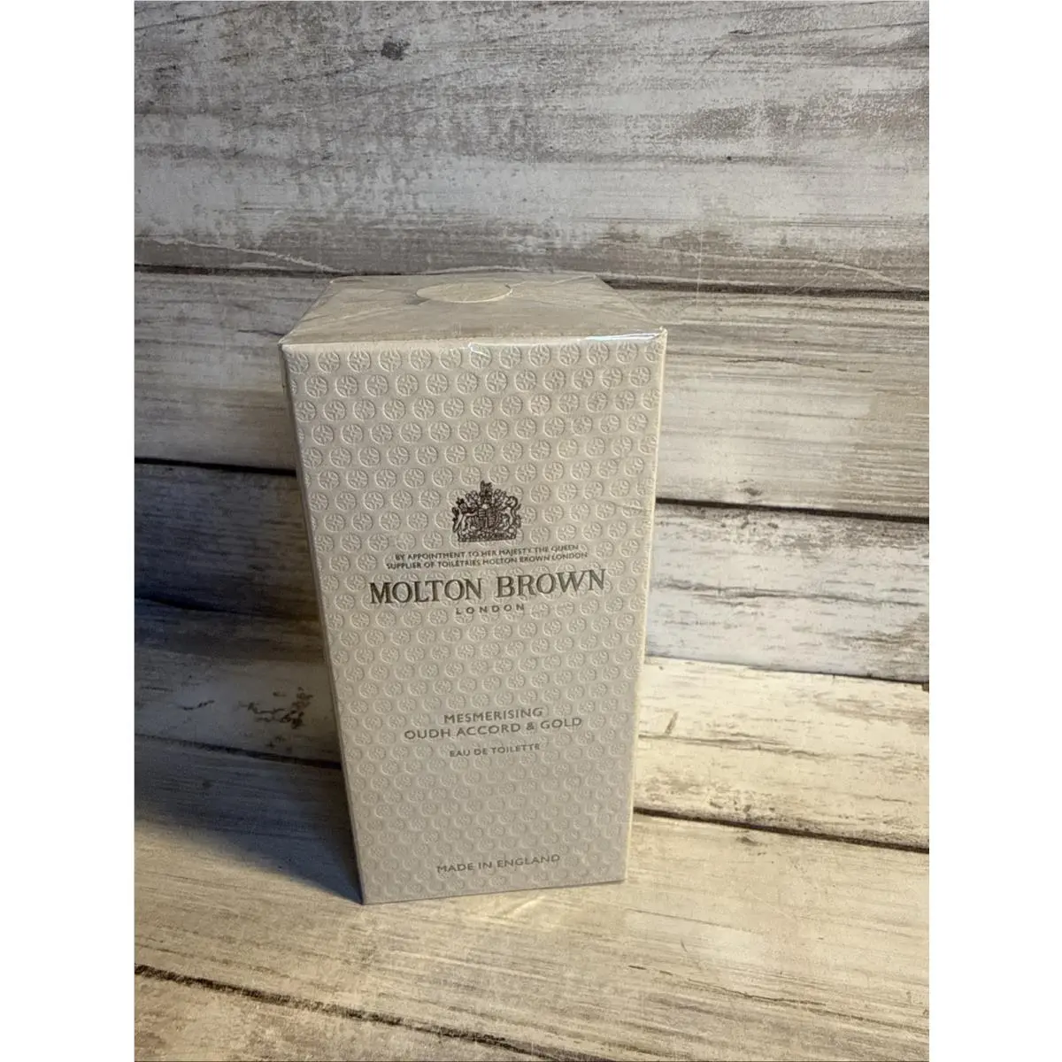 Mesmerizing Oudh Accord Gold Edt Spray 1.7oz by Molton Brown