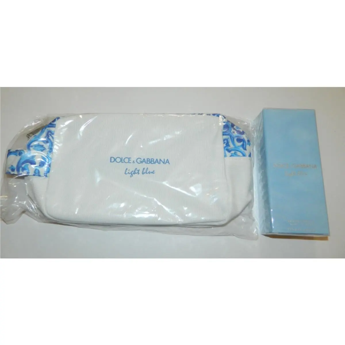 Dolce and Gabbana Light Blue Edt 100 ml / 3.3 oz Plus Bag