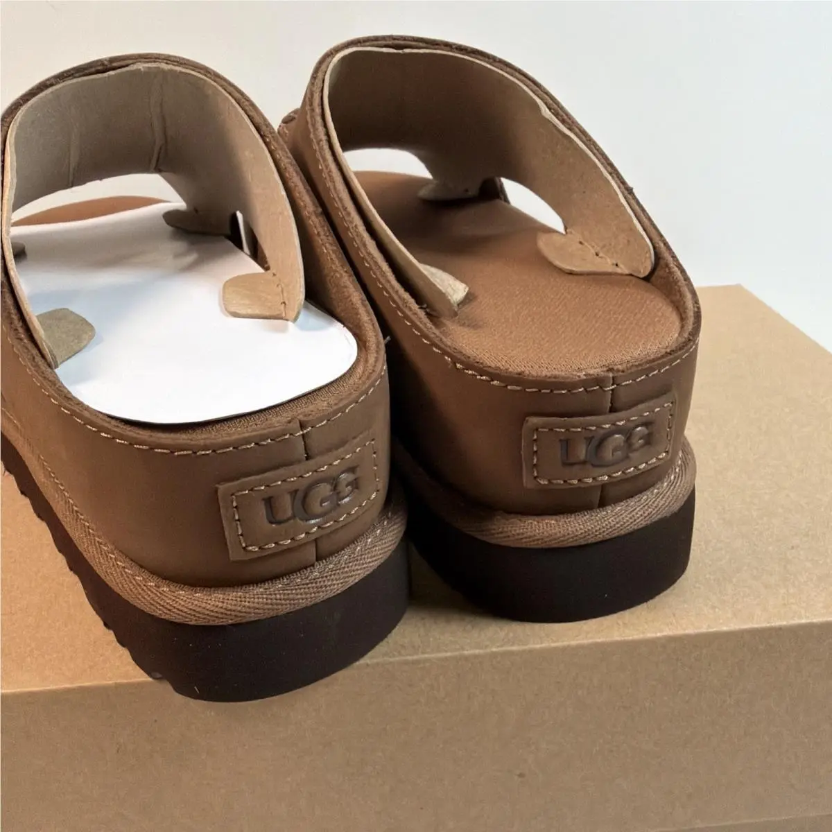 UGG shoes - Open Toe - Open Toe - Brown 3