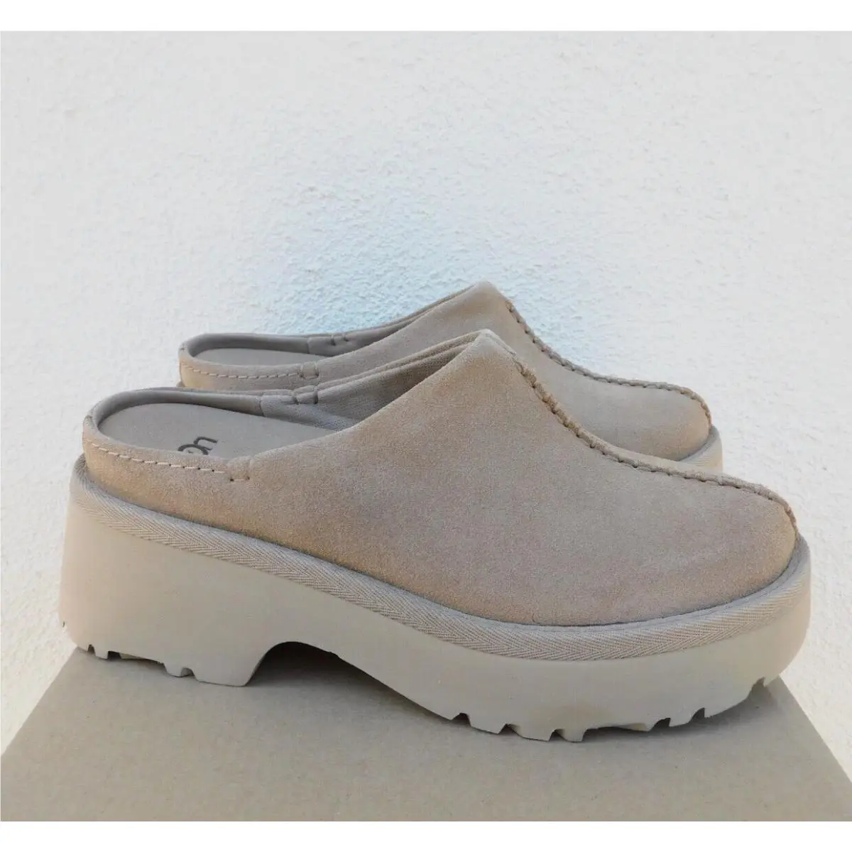 Ugg New Heights Clog Sand Suede 2 Heights Clog Platform Shoes Women US 8/ Eur 39