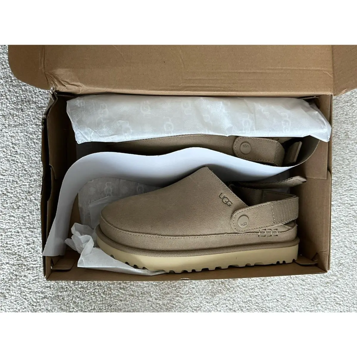 Ugg Womens Goldenstar Clogs Sand 1138252-SAN Size 7