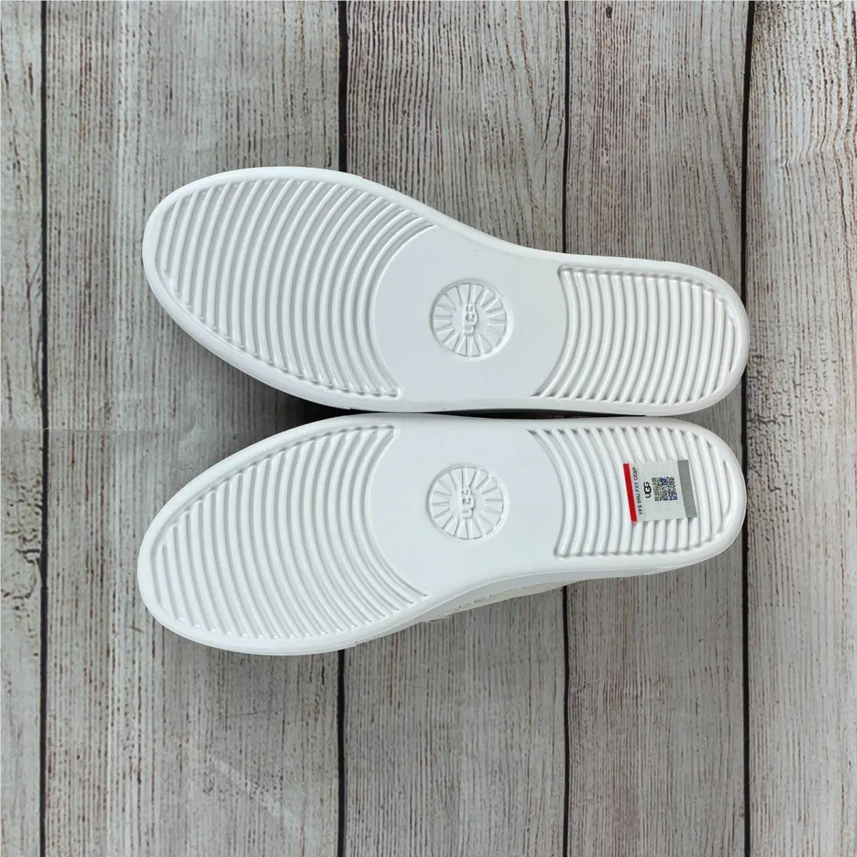 UGG shoes - White (UPC: 197634844060) 7