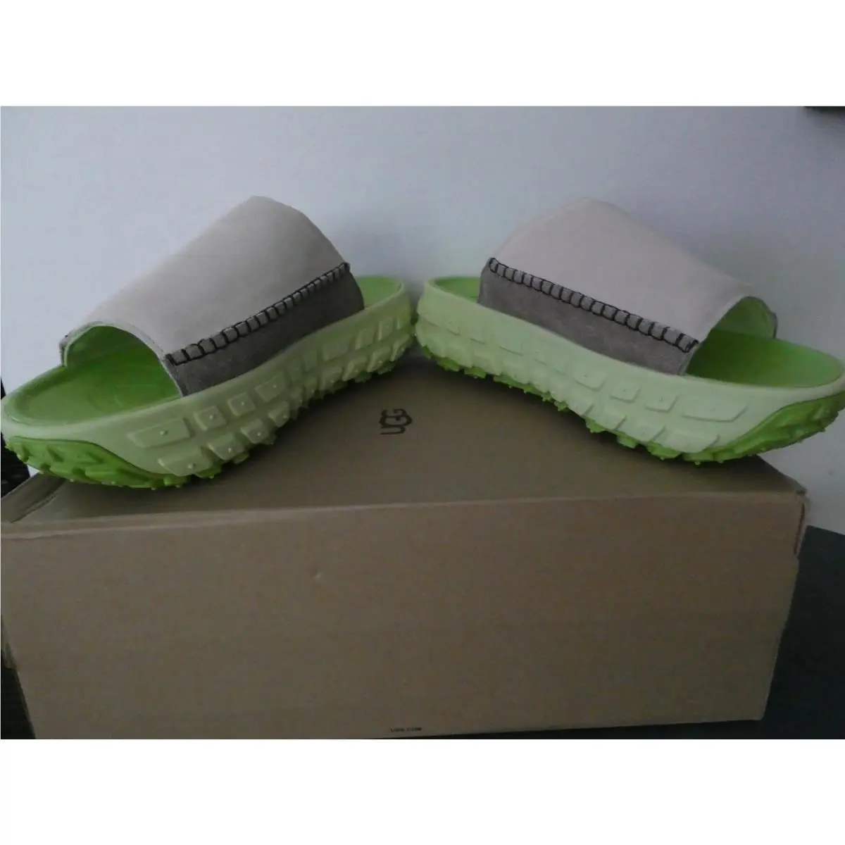 UGG shoes - Venture Daze - Venture Daze - Sand/Pistachio Green (UPC: 197634010168) 9