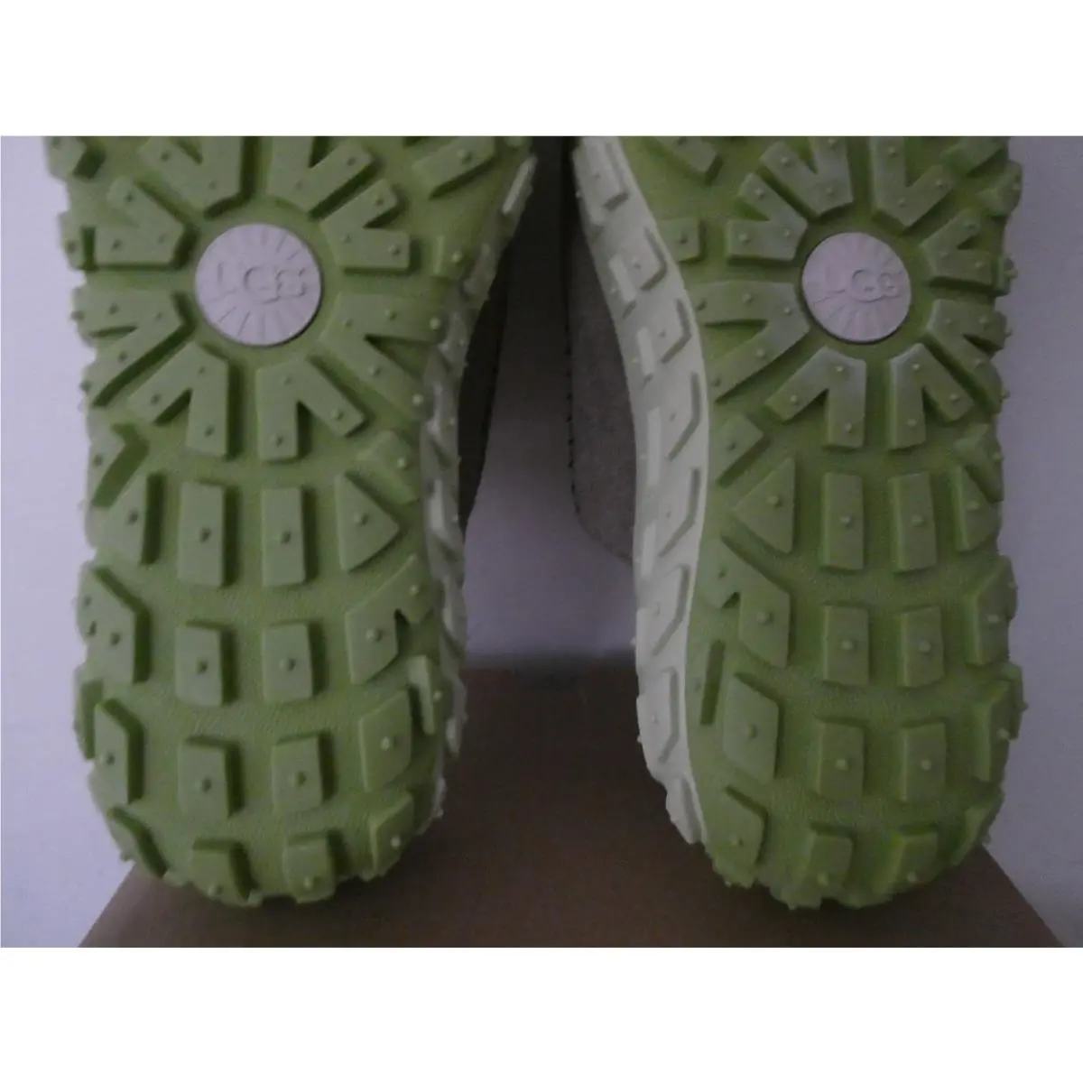 UGG shoes - Venture Daze - Venture Daze - Sand/Pistachio Green (UPC: 197634010168) 15