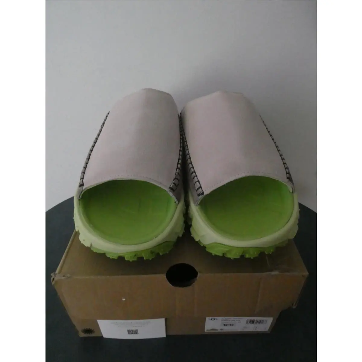 UGG shoes - Venture Daze - Venture Daze - Sand/Pistachio Green (UPC: 197634010168) 1
