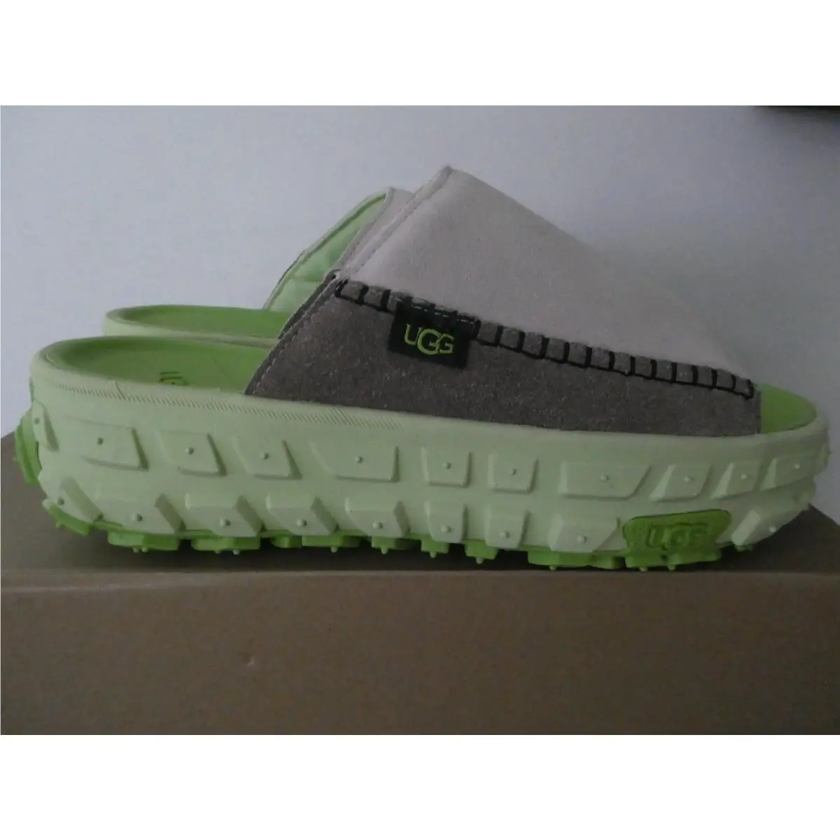 UGG shoes - Venture Daze - Venture Daze - Sand/Pistachio Green (UPC: 197634010168) 7