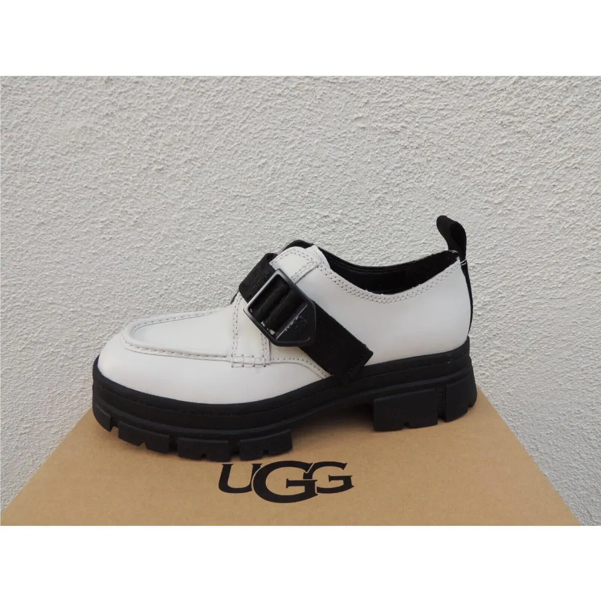 UGG shoes - UGG Ashton Shoe - Ashton Shoe - White (UPC: 195719709815) 0