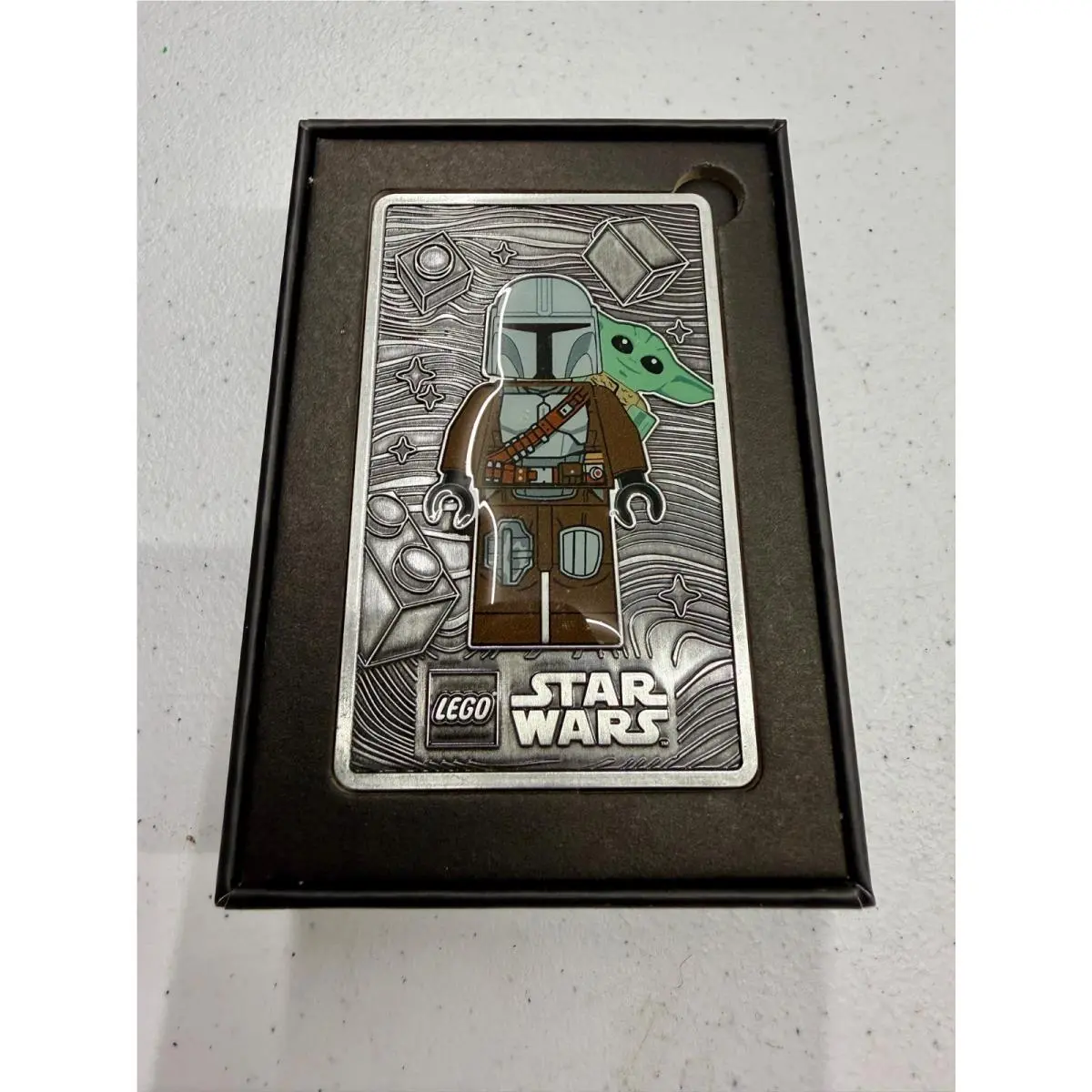 Lego Star Wars 5010325 The Mandalorian and Grogu Metal Card Free Priority Mail