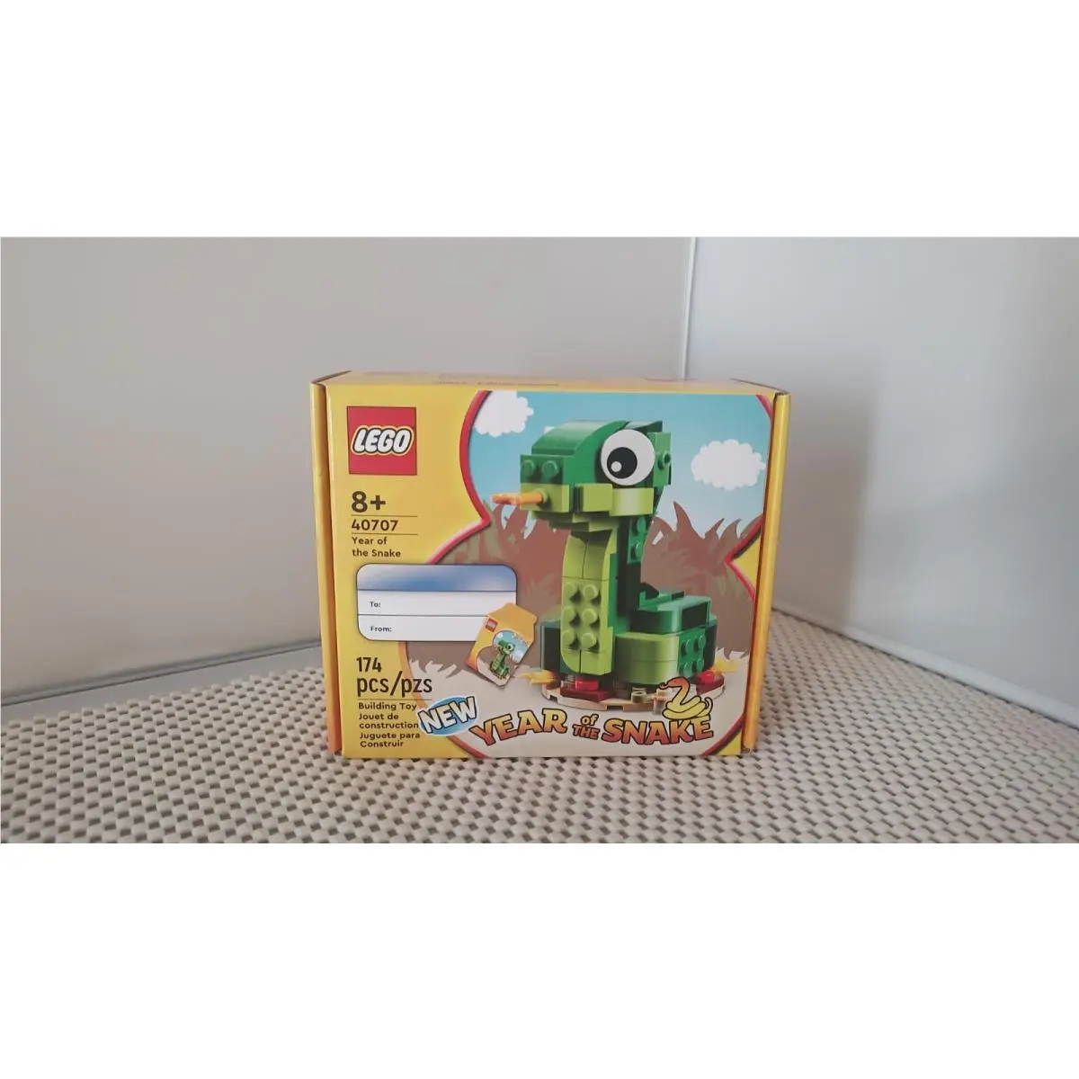 Lego 40707 Year of The Snake Building Toy Set