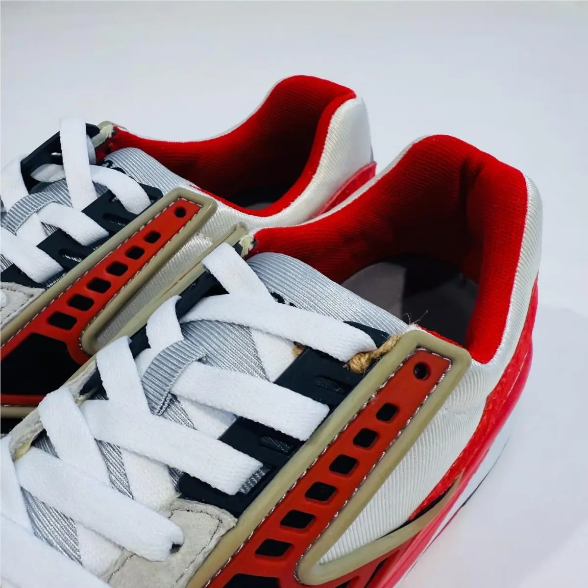 Brooks shoes - White 4