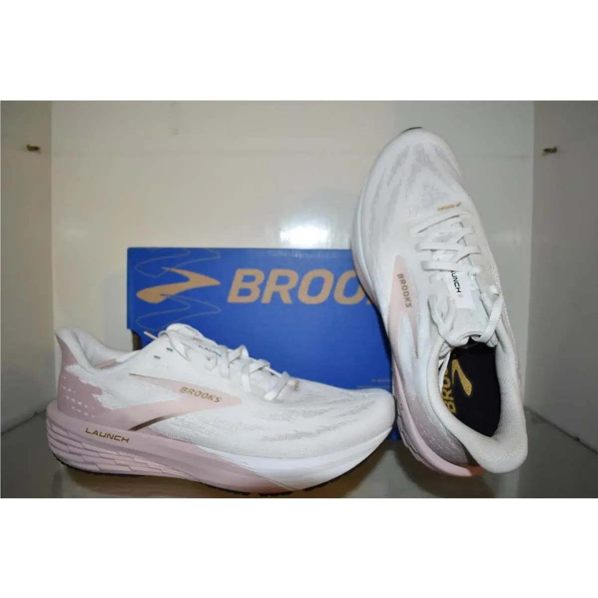 Brooks shoes - Brooks Launch 11 - Launch - 120439 1B 164 - White 0