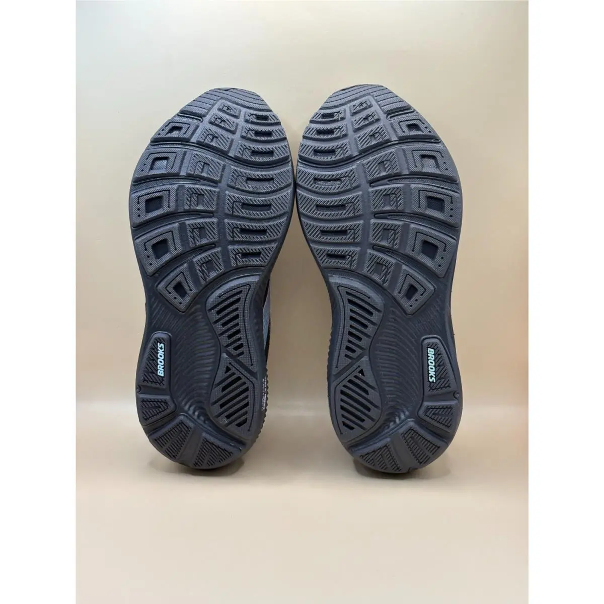 Brooks shoes - Brooks Ghost - Ghost - 120431 1B 081 - Multicolor 18