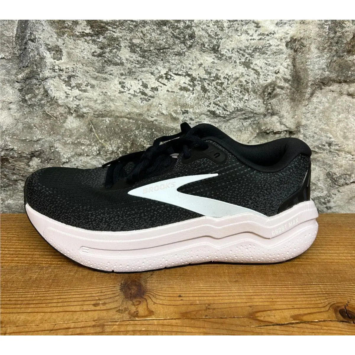 Brooks Ghost Max 2 120420 1B 077 Womens Size 10 Black/white/orchid Ice New/box