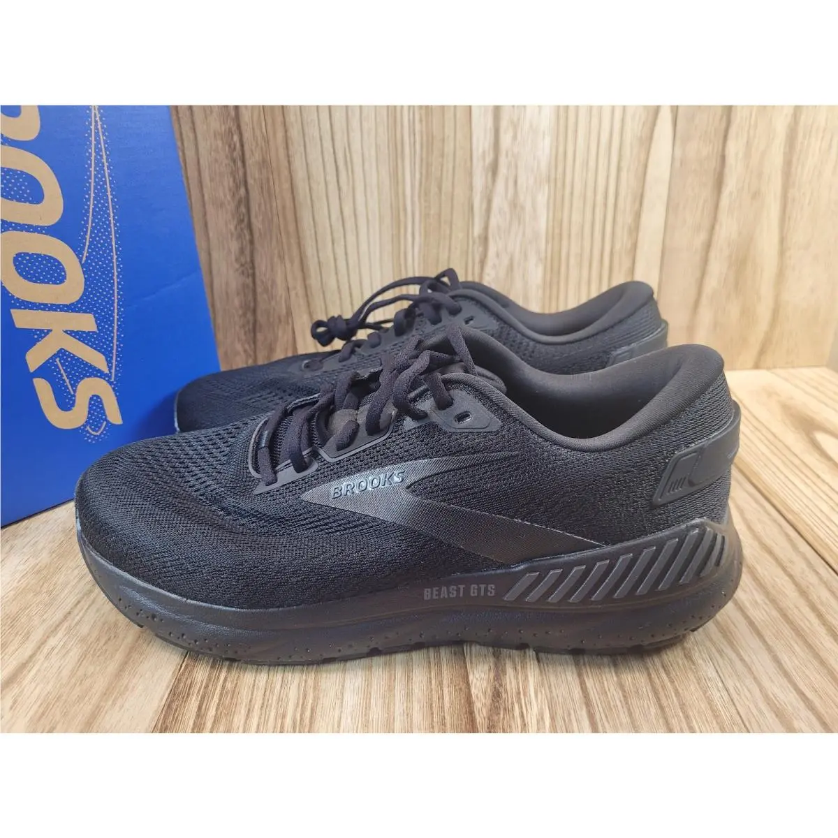 Brooks shoes - Brooks Beast GTS 24 - Beast GTS - 110425-4E-020 - Black 0