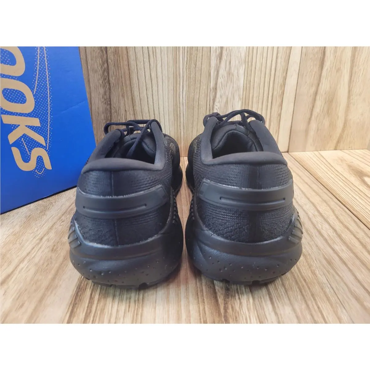 Brooks shoes - Brooks Beast GTS 24 - Beast GTS - 110425-4E-020 - Black 2