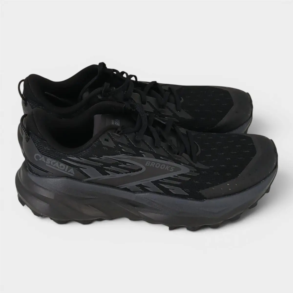 Brooks Men`s Cascadia 19 Trail Running Shoes Sneakers Size 8.5