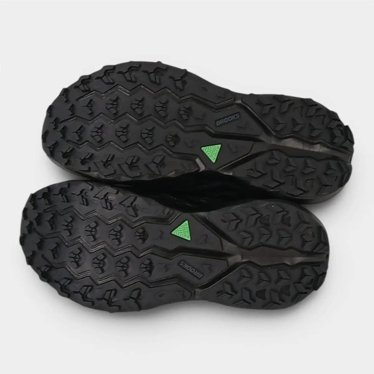 Brooks shoes - As Pictured 0