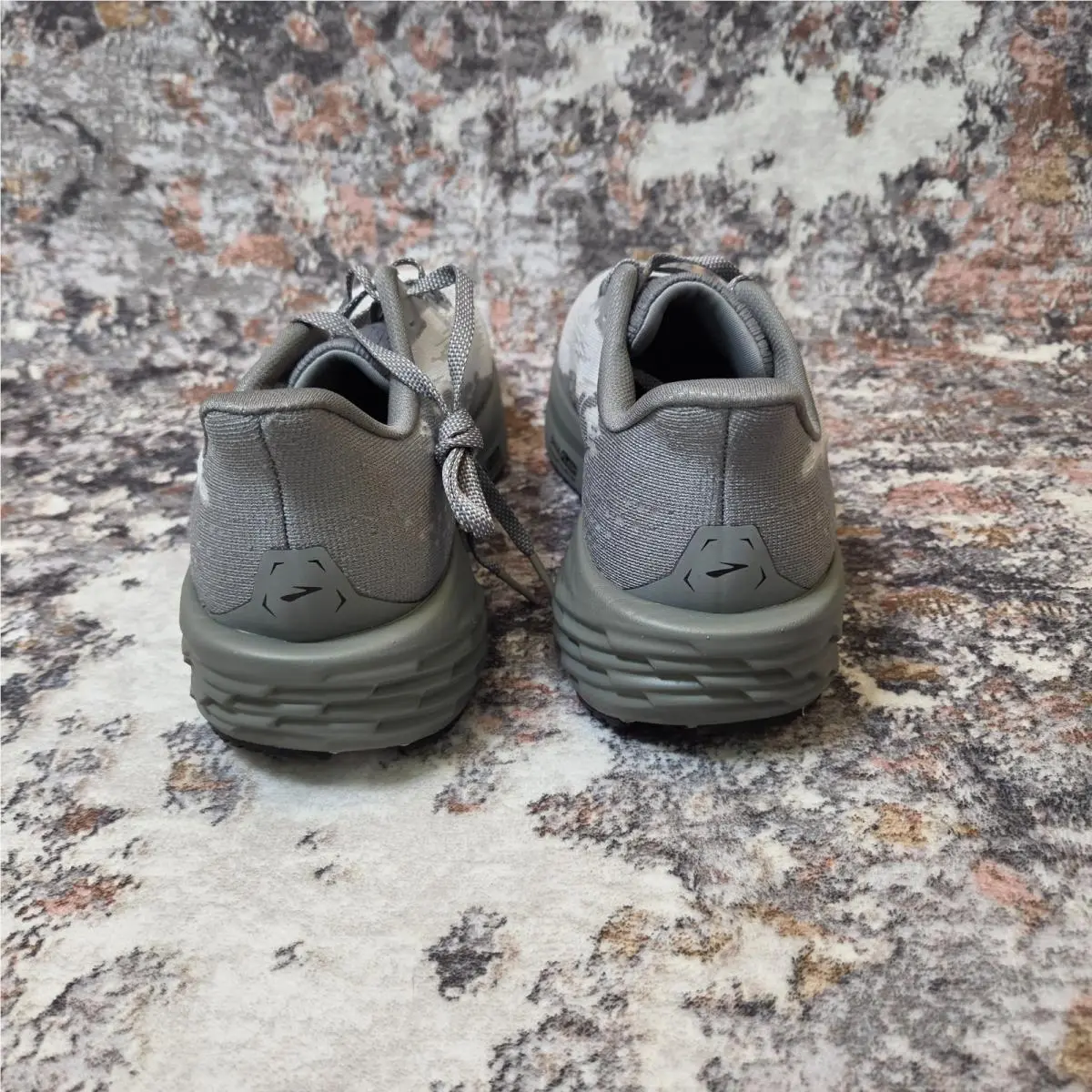 Brooks shoes - Brooks Launch 11 - Launch - Oyster /Primer Gray / Blue 7