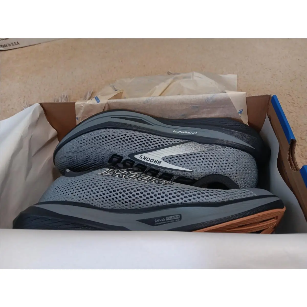 Brooks shoes - Brooks Hyperion 3 - Hyperion - 110465 1D 054 - Gray 0