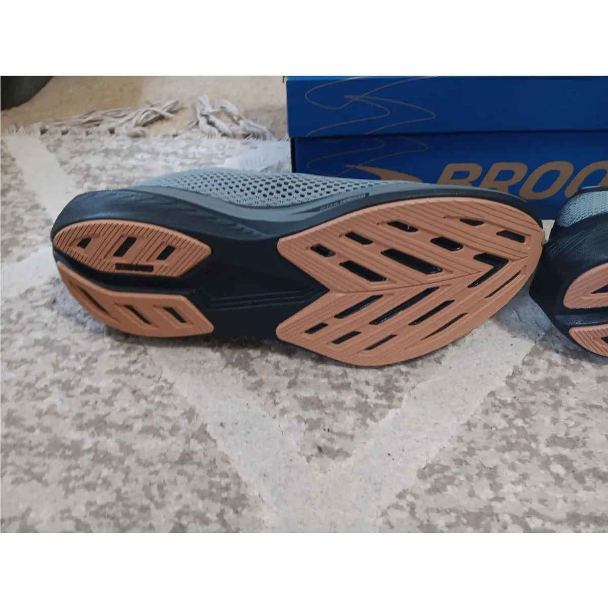 Brooks shoes - Brooks Hyperion 3 - Hyperion - 110465 1D 054 - Gray 14