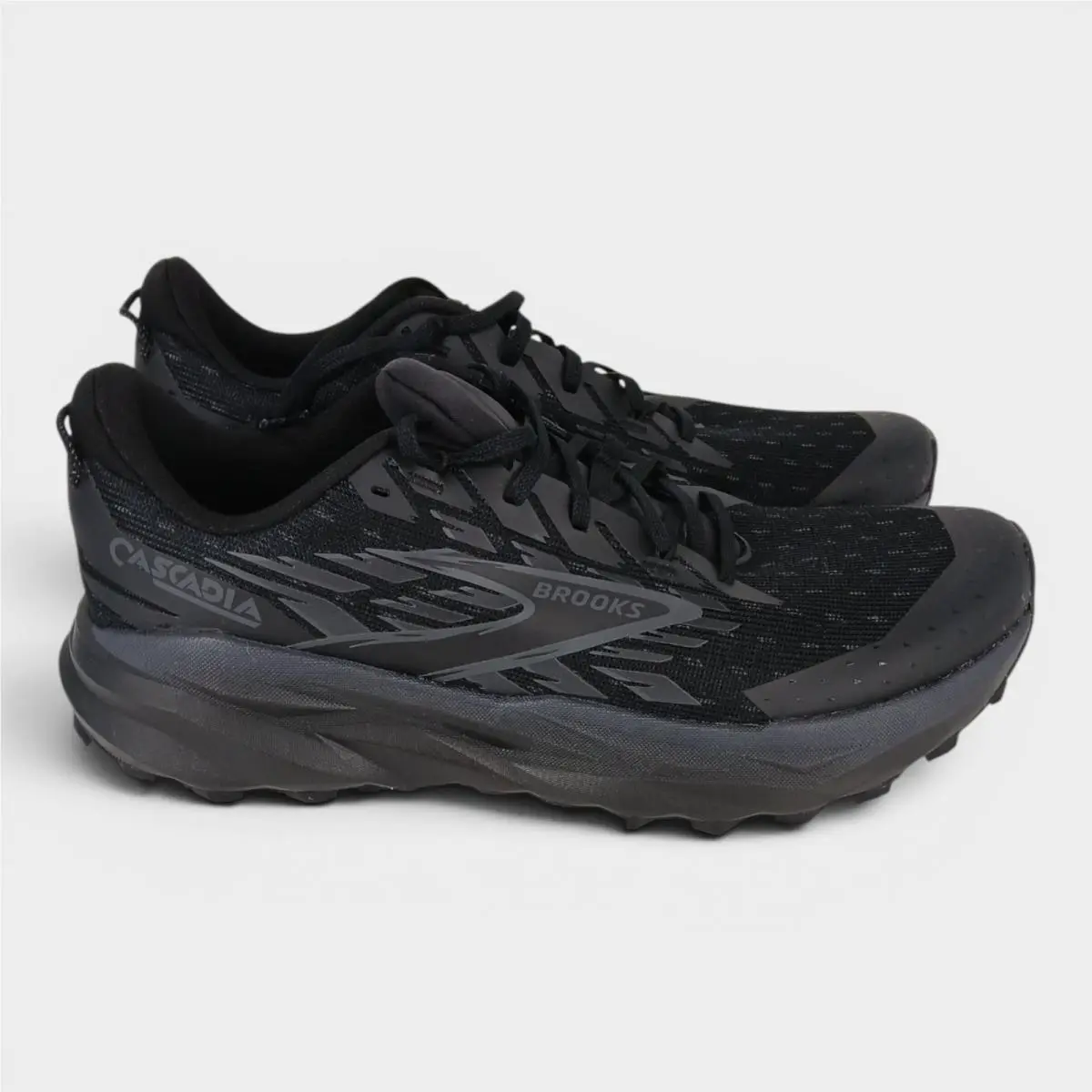 Brooks Men`s Cascadia 19 Running Shoes Sneakers Size 12