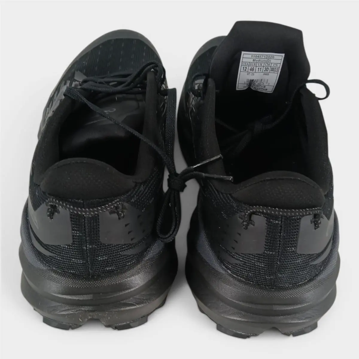 Brooks shoes - As Pictured 2