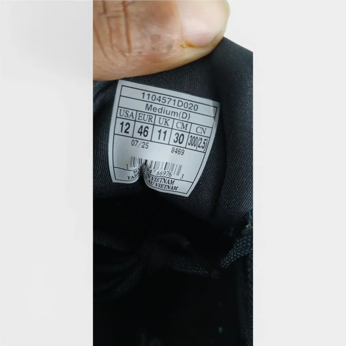 Brooks shoes - As Pictured 4