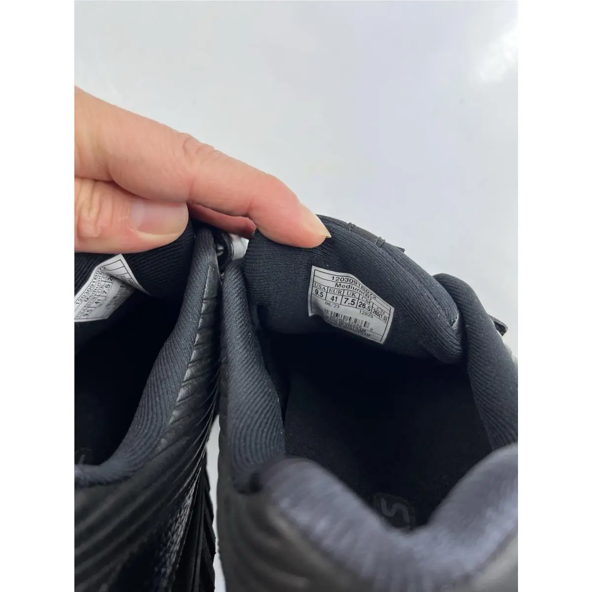 Brooks shoes - Brooks Addiction Walker V-strap 2 - Black 8
