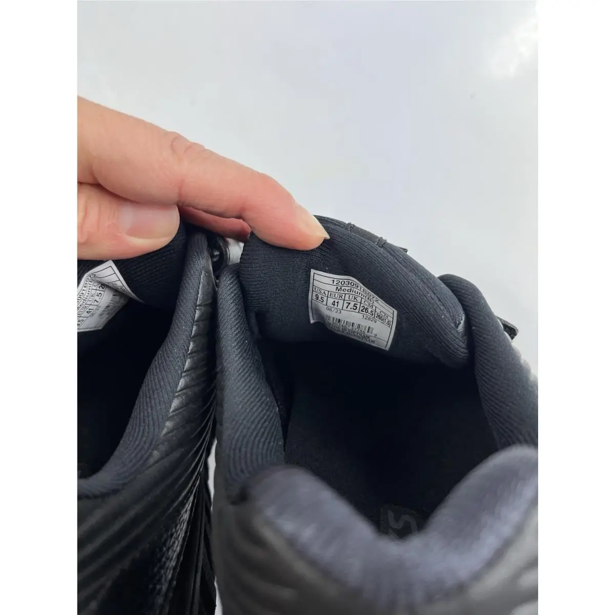 Brooks shoes - Brooks Addiction Walker V-strap 2 - Black 9