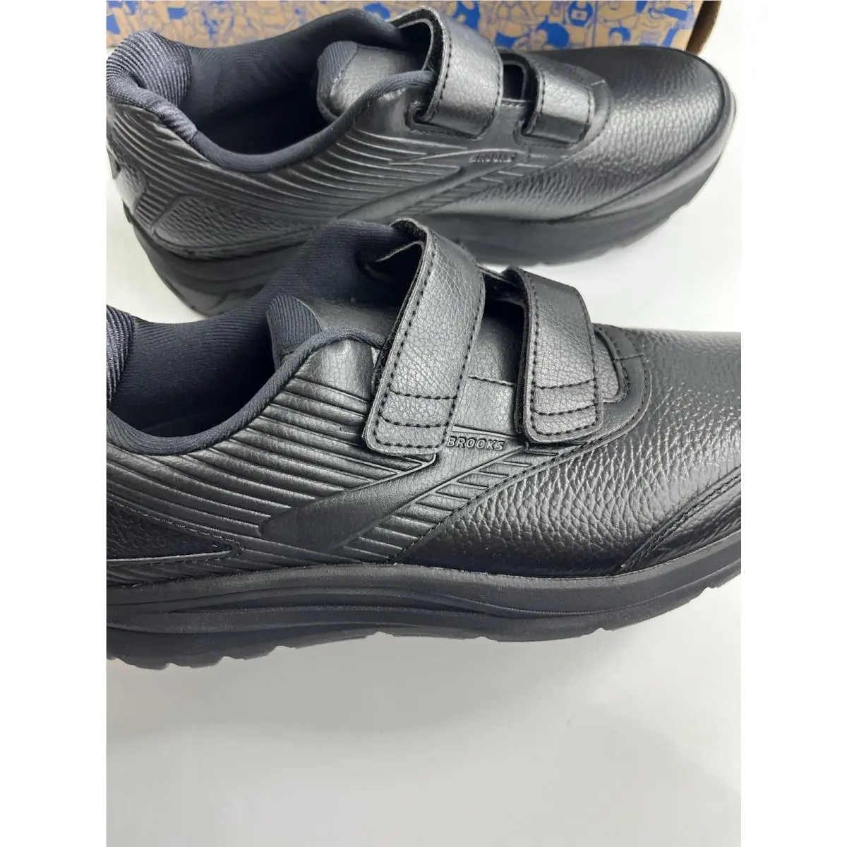 Brooks shoes - Brooks Addiction Walker V-strap 2 - Black 5