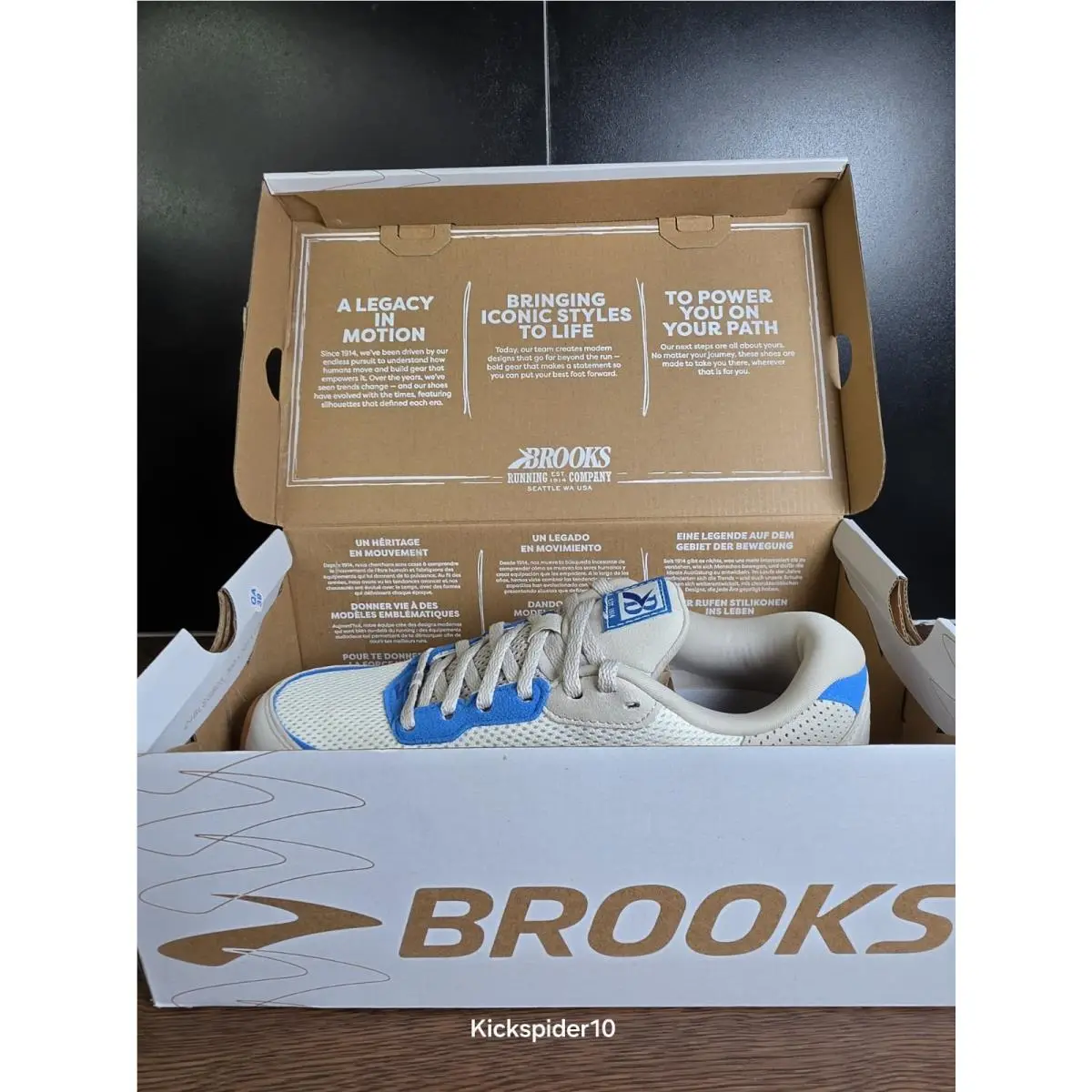 Brooks shoes - Brooks Ghost Max SE - Ghost Max - 1204331B475 - Silver Lining/ Blue /Surf The Web 0