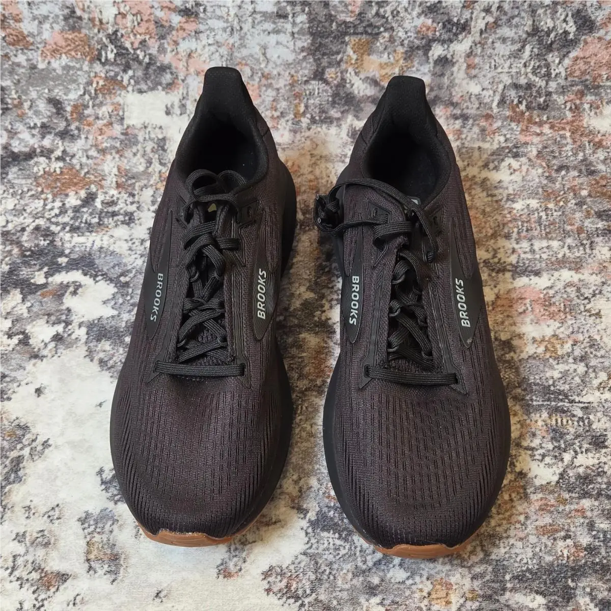 Brooks shoes - Brooks Revel 8 - Revel - Black 4