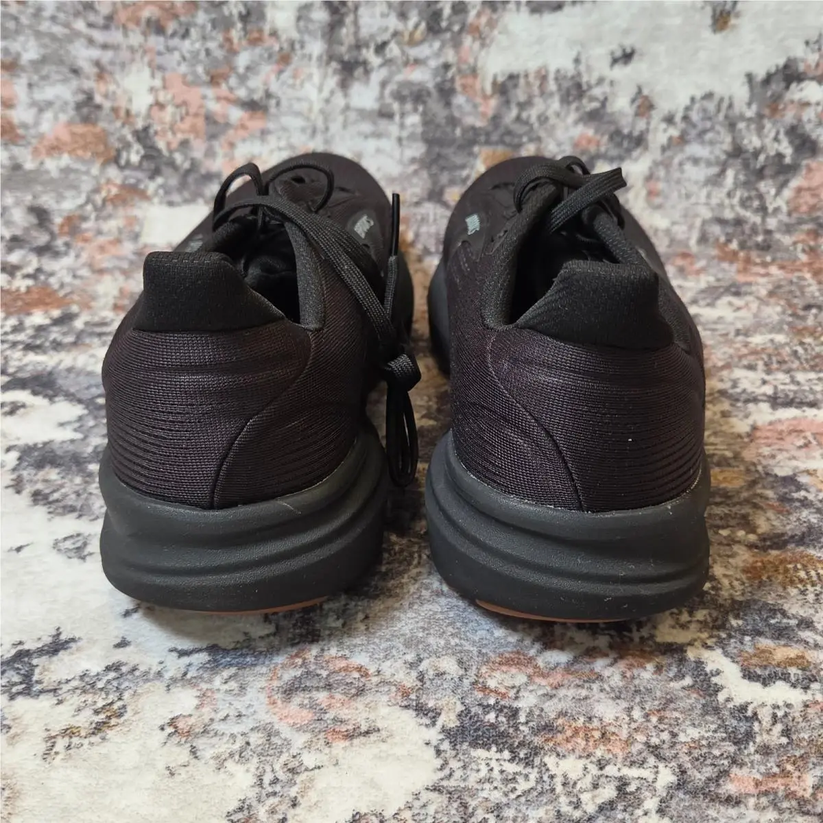 Brooks shoes - Brooks Revel 8 - Revel - Black 7