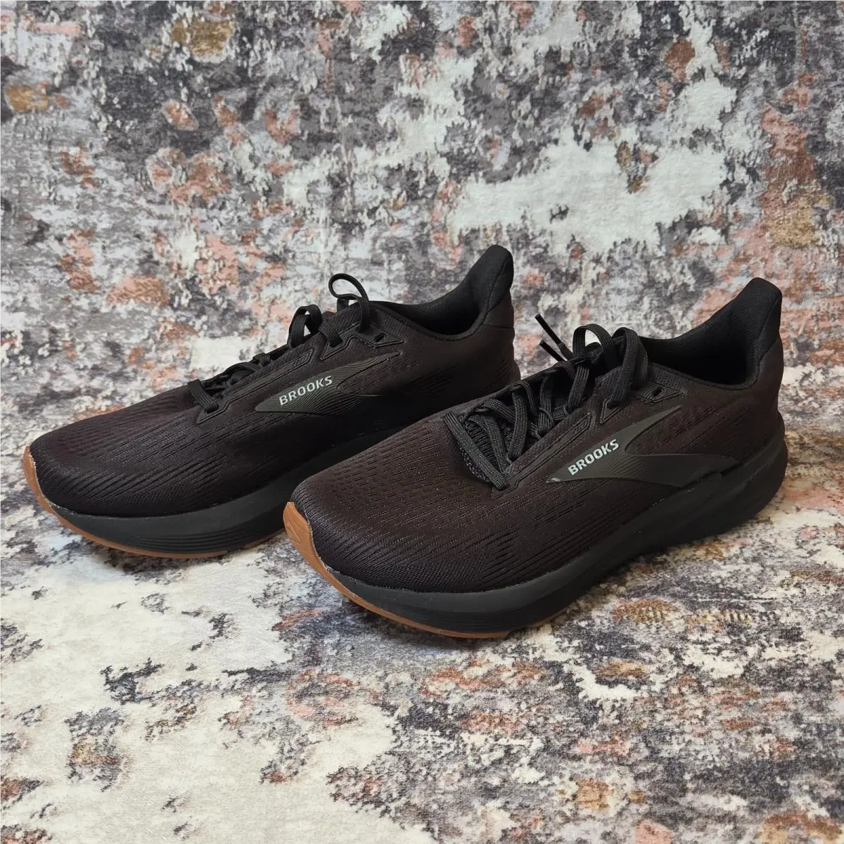 Brooks shoes - Brooks Revel 8 - Revel - Black 5