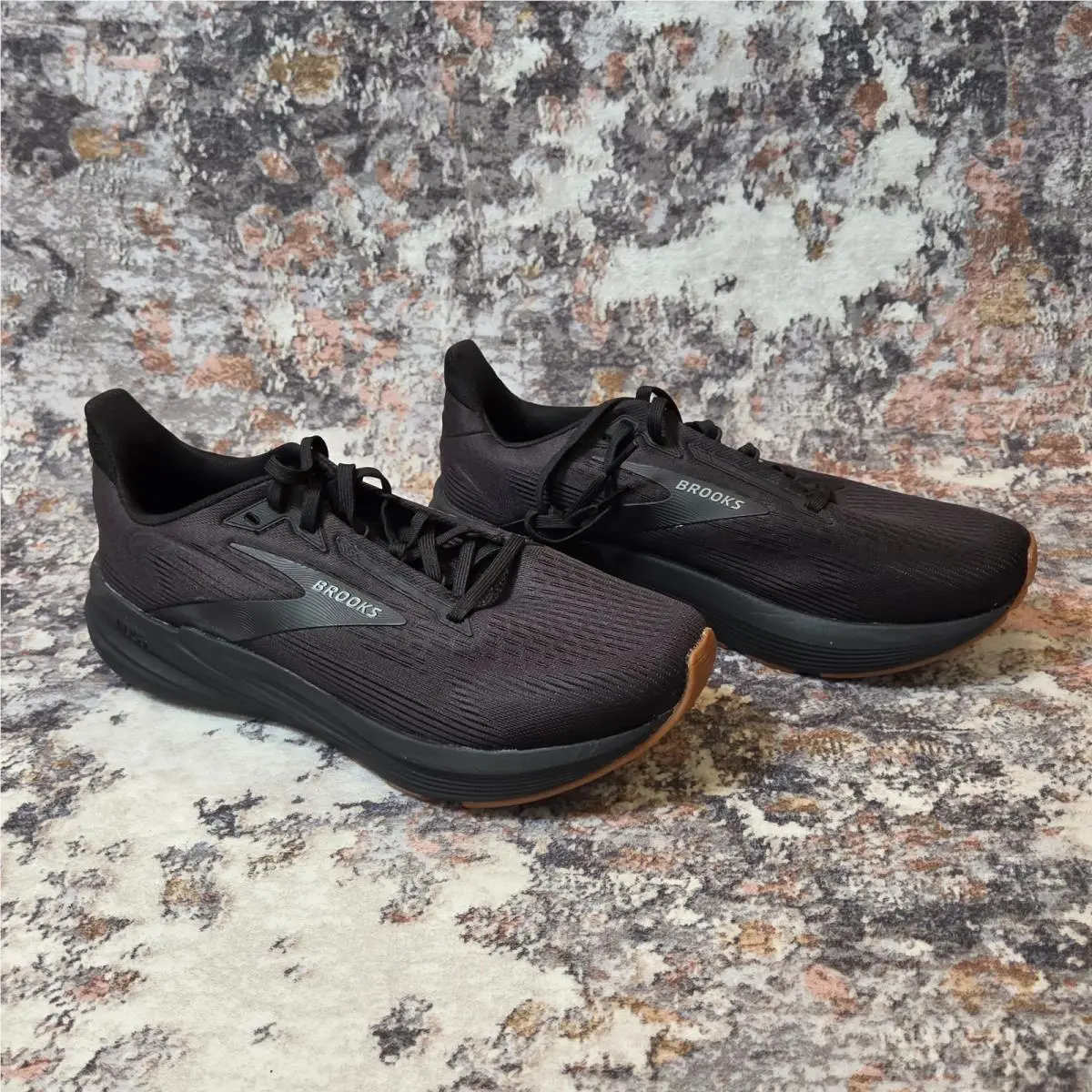 Brooks shoes - Brooks Revel 8 - Revel - Black 6
