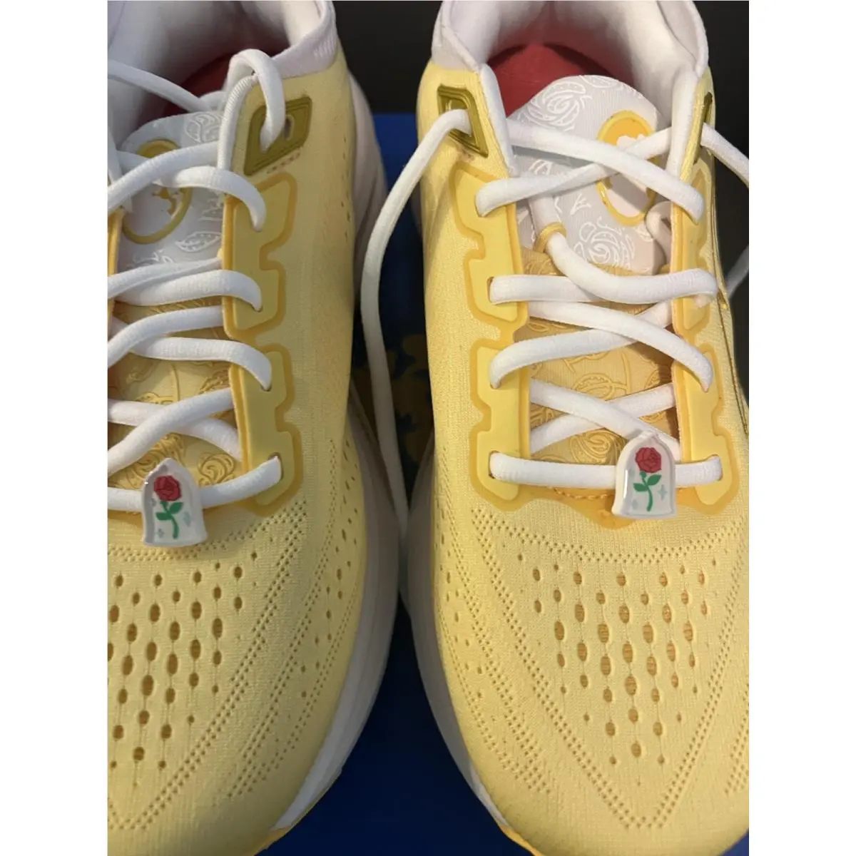 Brooks Rundisney Princess 2026 Belle Shoes 8 Wide Women’s