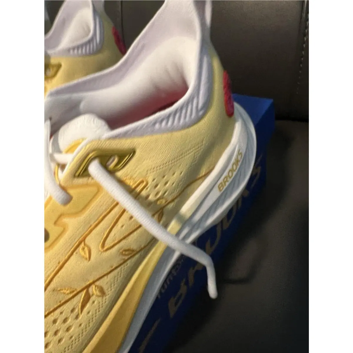 Brooks shoes - Brooks Rundisney Princess - Rundisney Princess - Yellow 5