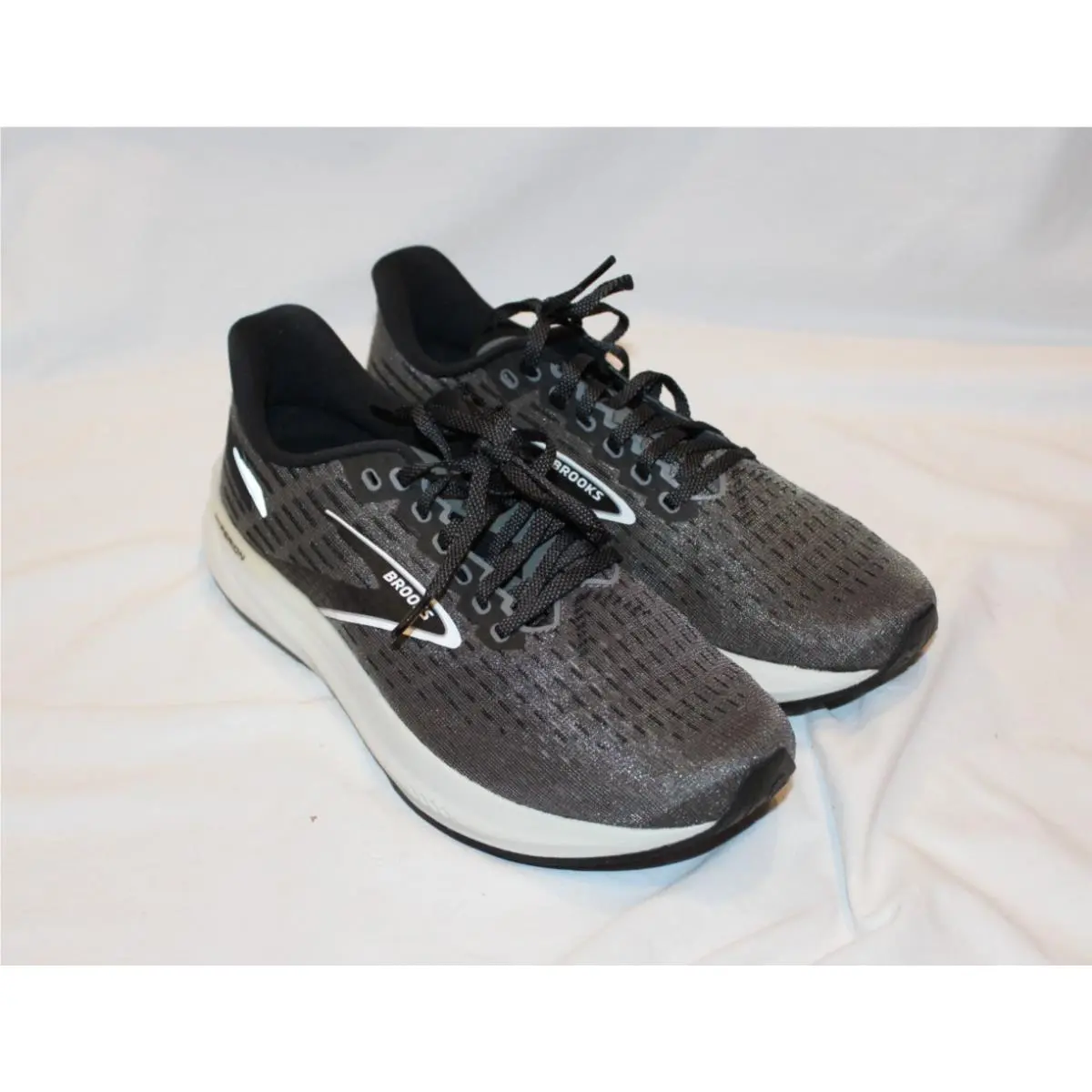 Brooks shoes - Brooks Hyperion - Hyperion - Black 0