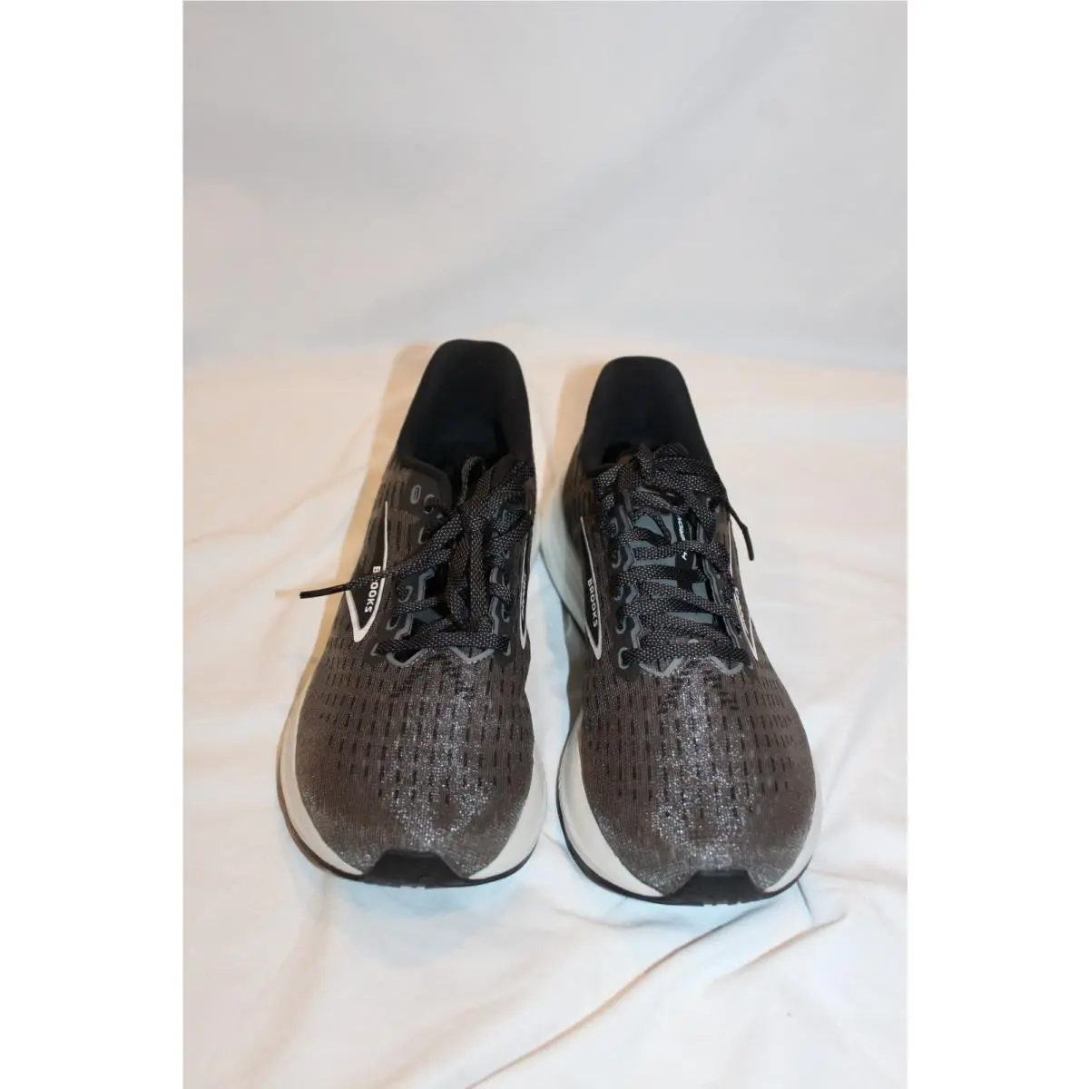 Brooks shoes - Brooks Hyperion - Hyperion - Black 2