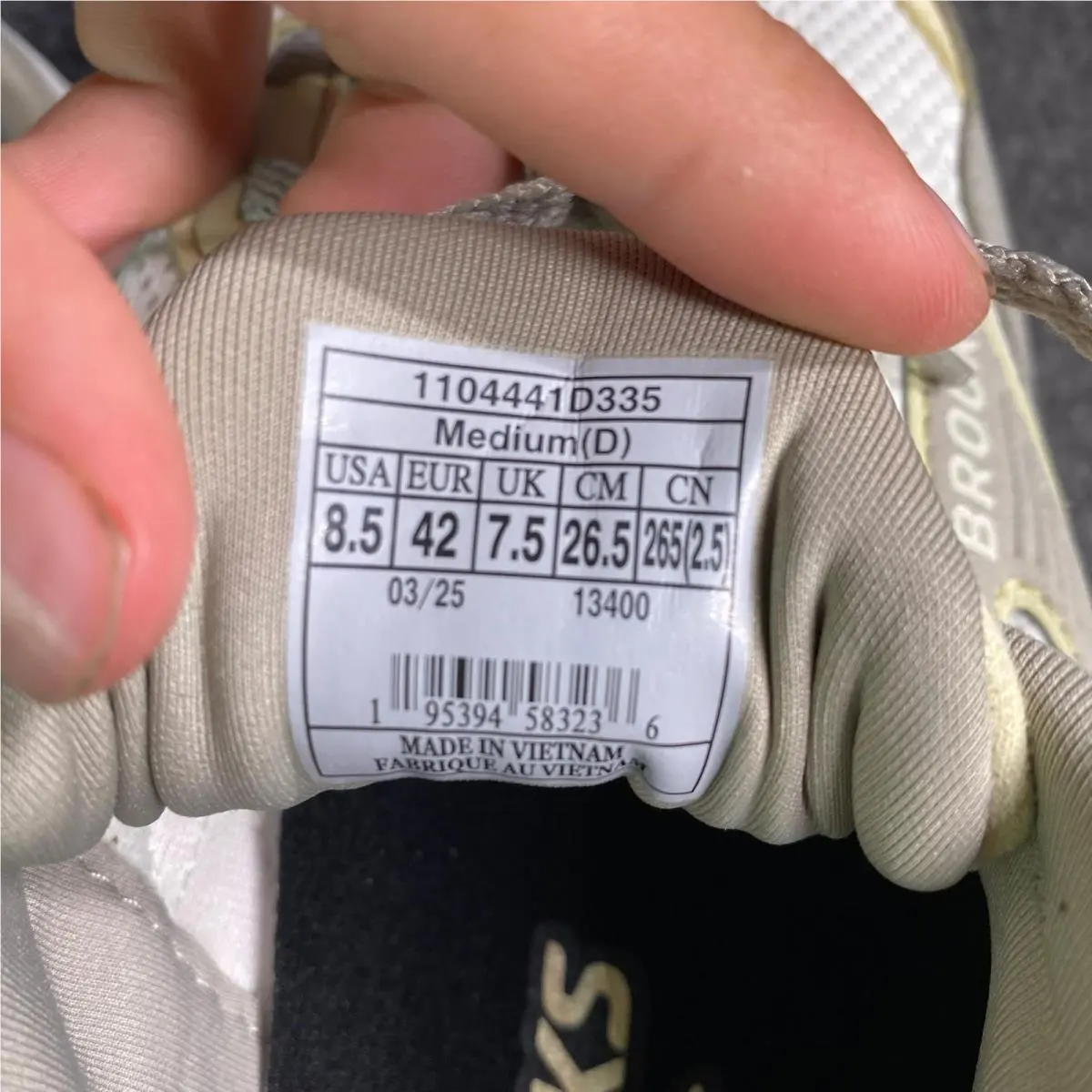 Brooks shoes - Brooks Ghost Max SE - Ghost Max - 110444 1D 335 - Gray 5