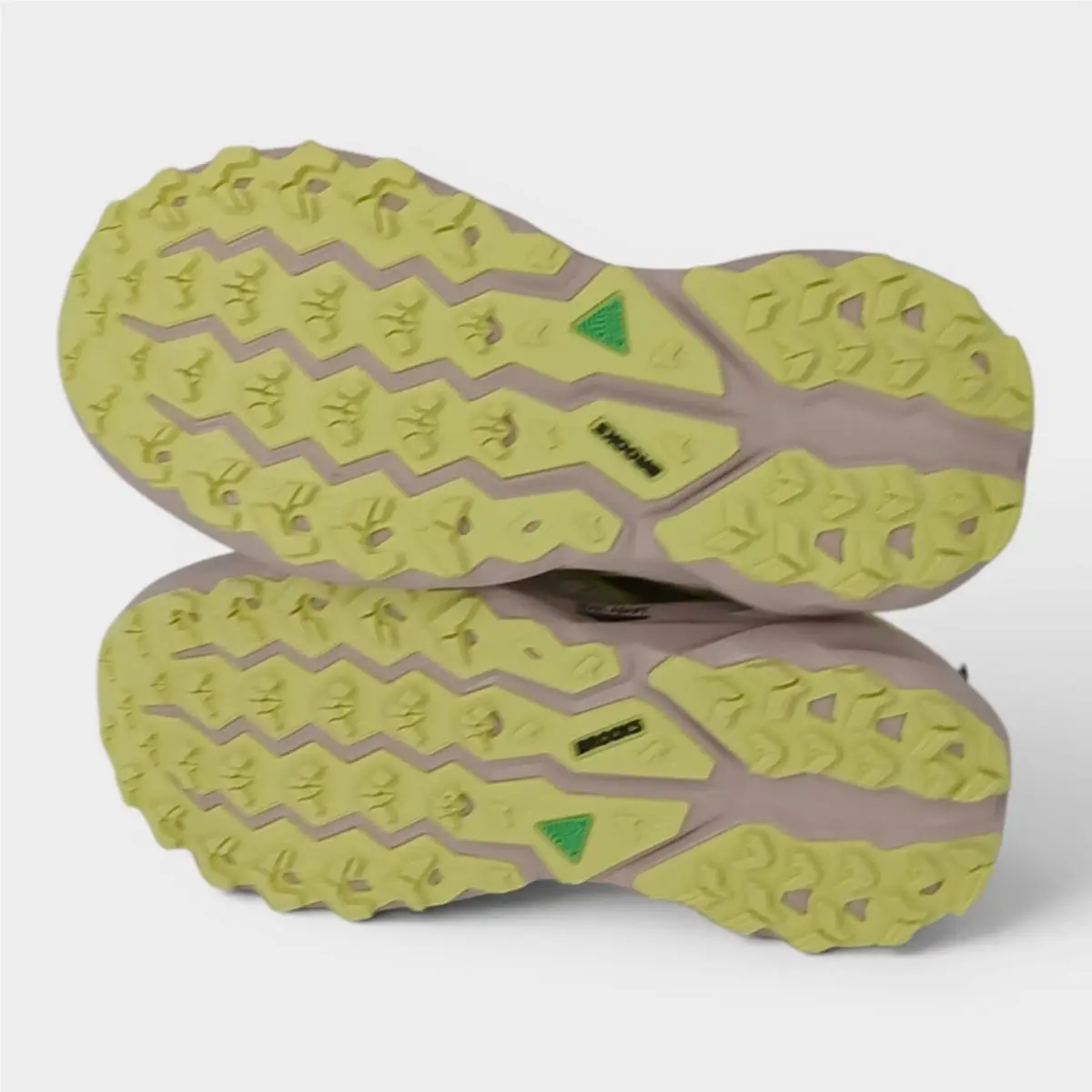 Brooks shoes - As Pictured 3