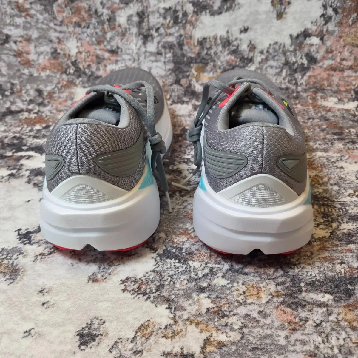 Brooks shoes - Brooks Ghost Max 3 - Ghost Max - Primer Grey/Antarctica/Red 8