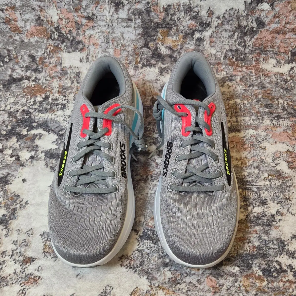 Brooks shoes - Brooks Ghost Max 3 - Ghost Max - Primer Grey/Antarctica/Red 5
