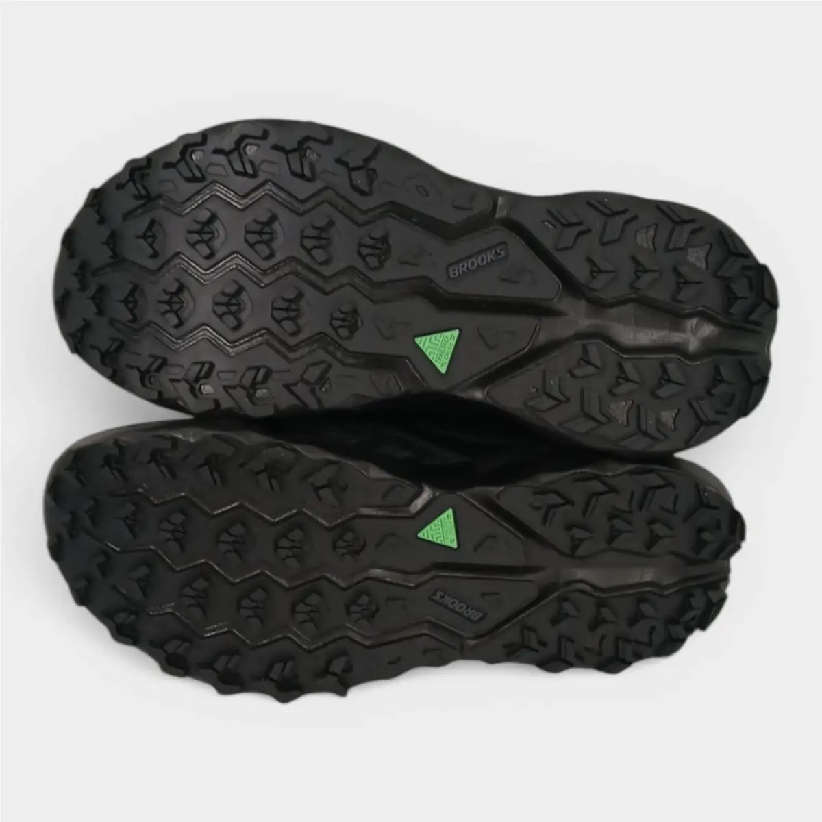 Brooks shoes - As Pictured 3