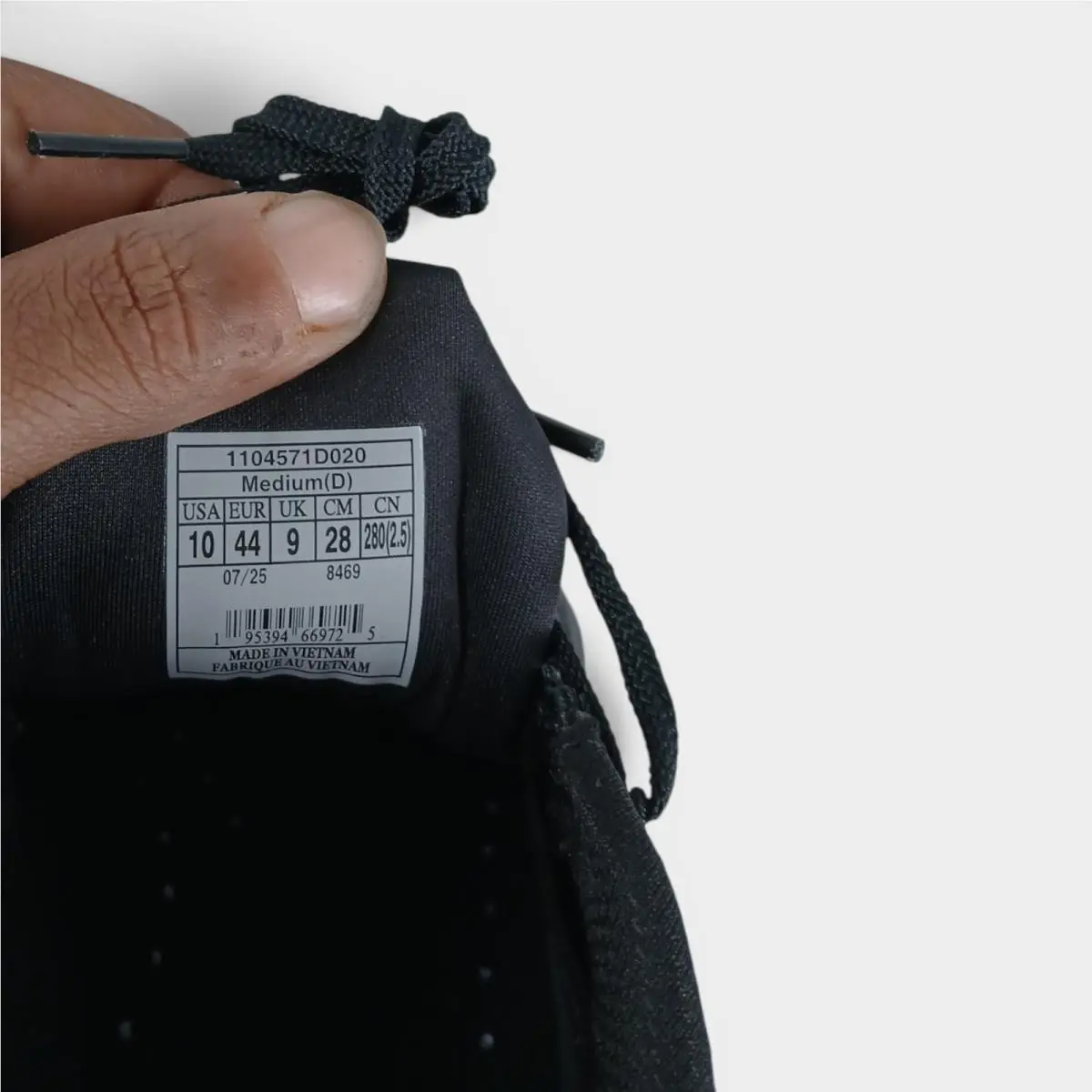 Brooks shoes - As Pictured 4