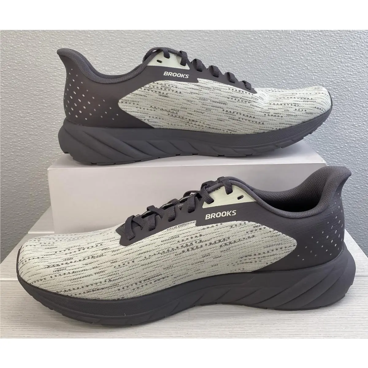 Brooks shoes - Gray (UPC: 195394667486) 4